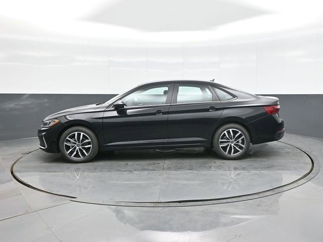 New 2026 Volkswagen Jetta SE image 4