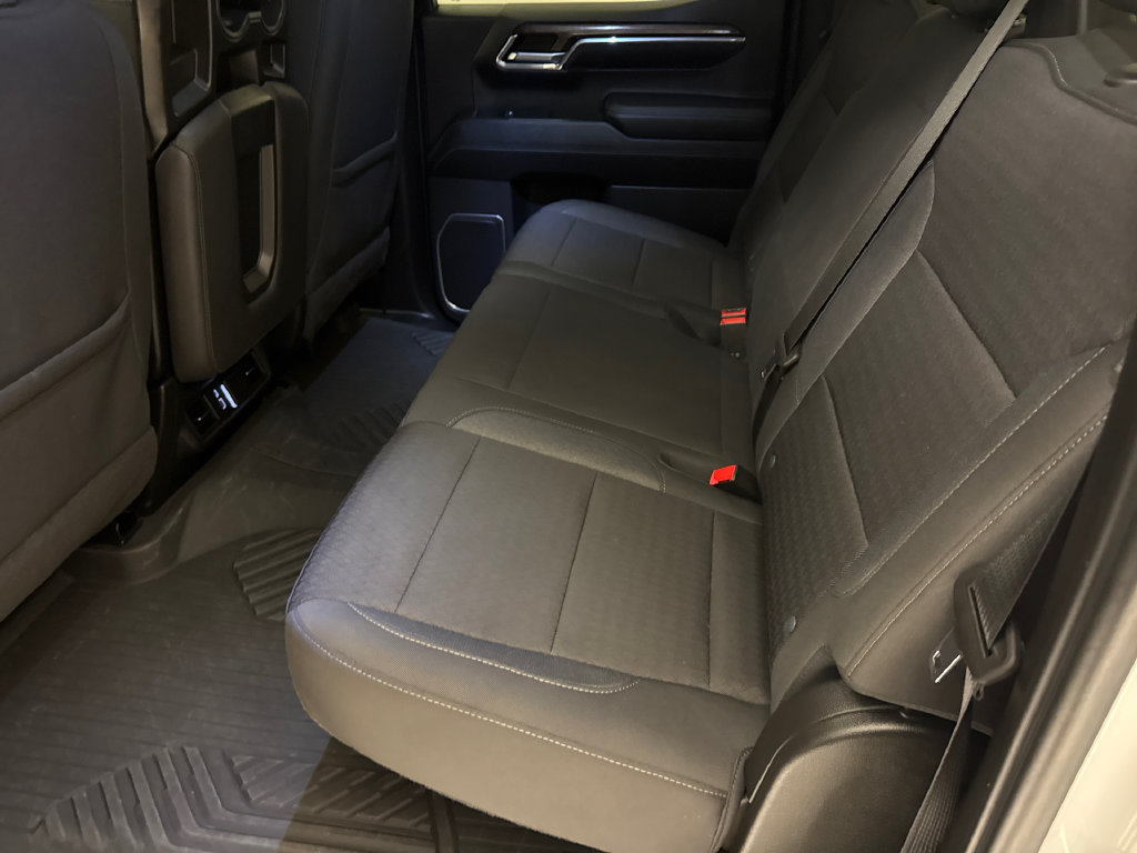 Used 2023 Chevrolet Silverado 1500 LT w/ Z71 Off-Road Package AWD/4WD image 16