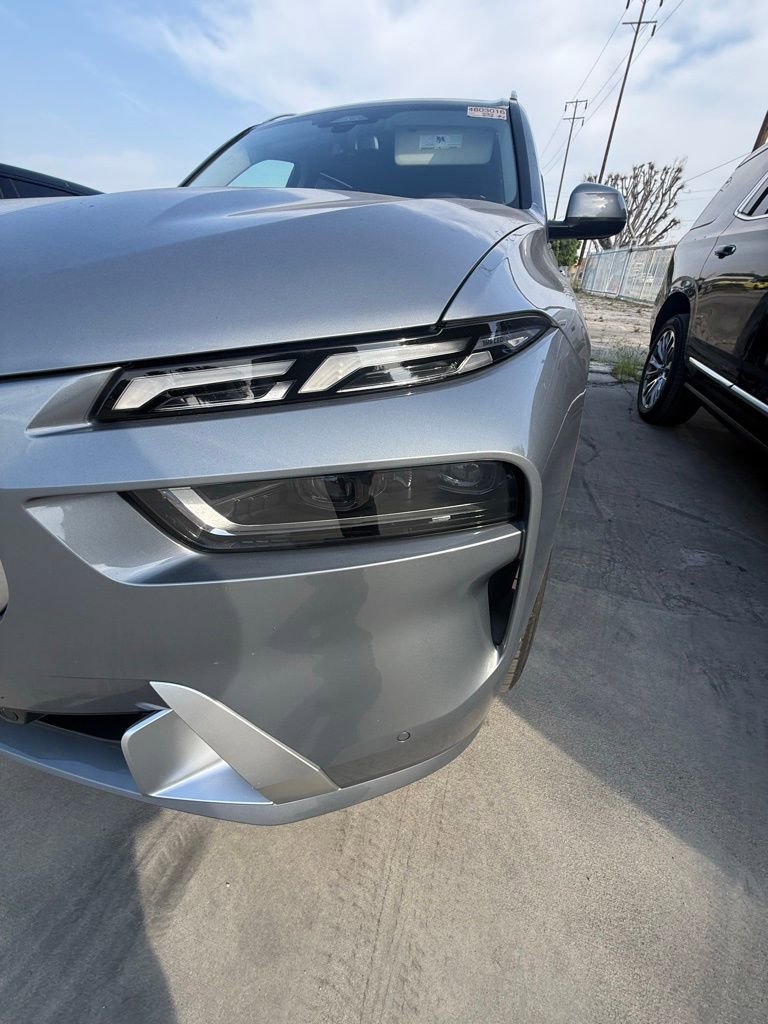 Used 2024 BMW X7 xDrive40i image 17