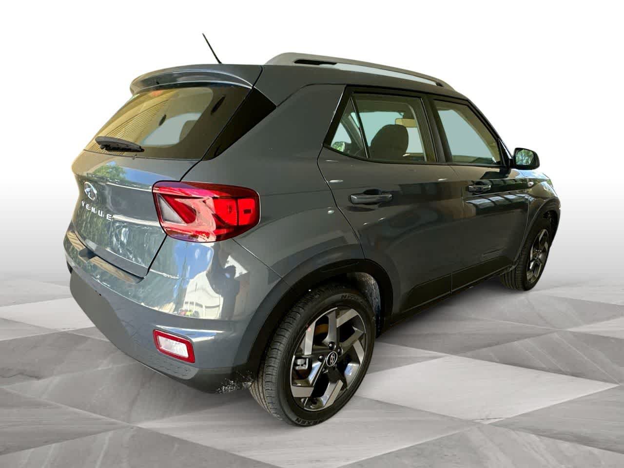 New 2026 Hyundai Venue SEL FWD image 8