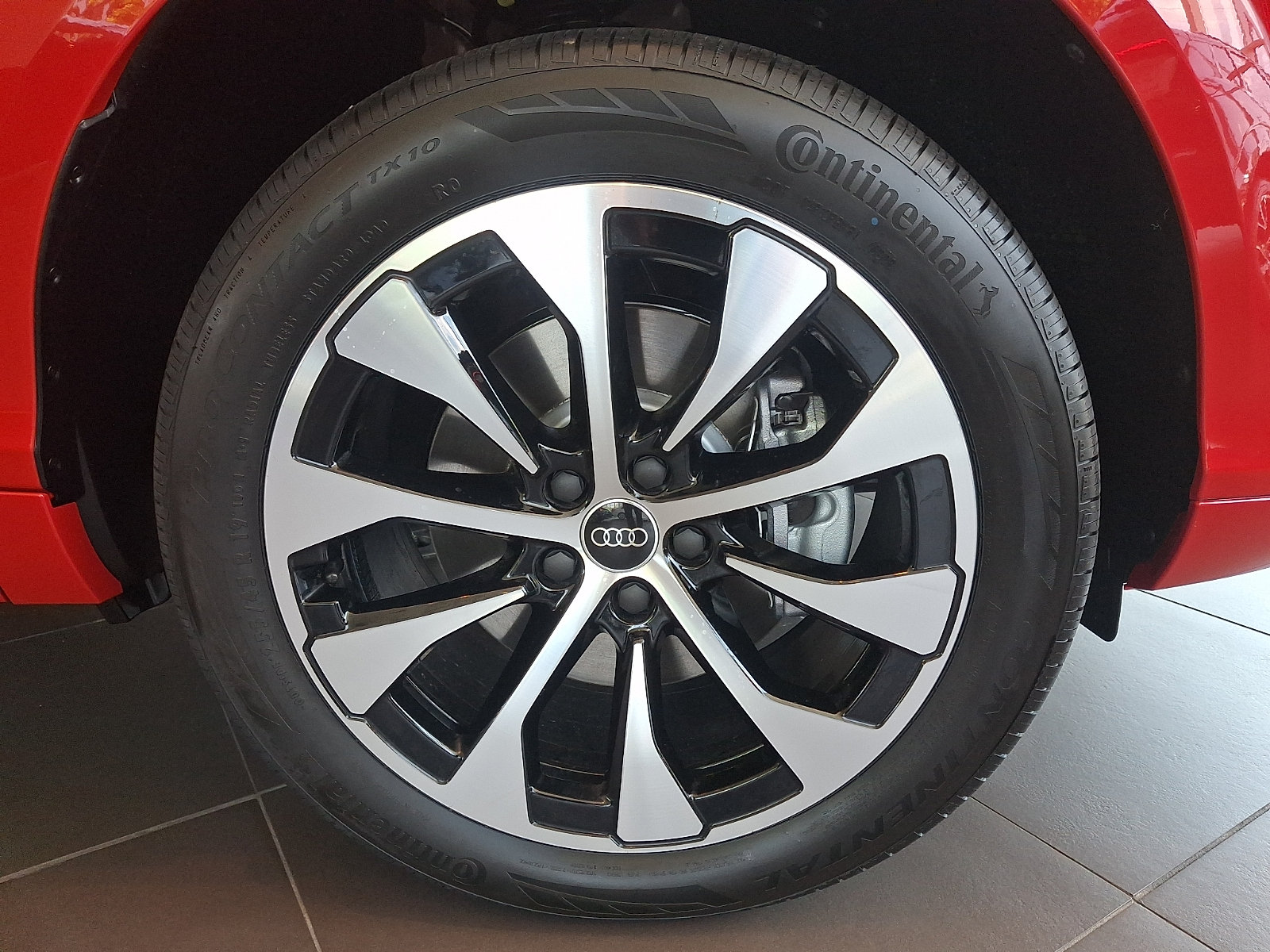 New 2026 Audi Q3 quattro 2.0T AWD/4WD image 5