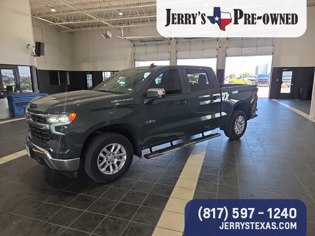 Used 2025 Chevrolet Silverado 1500 LT RWD image 1
