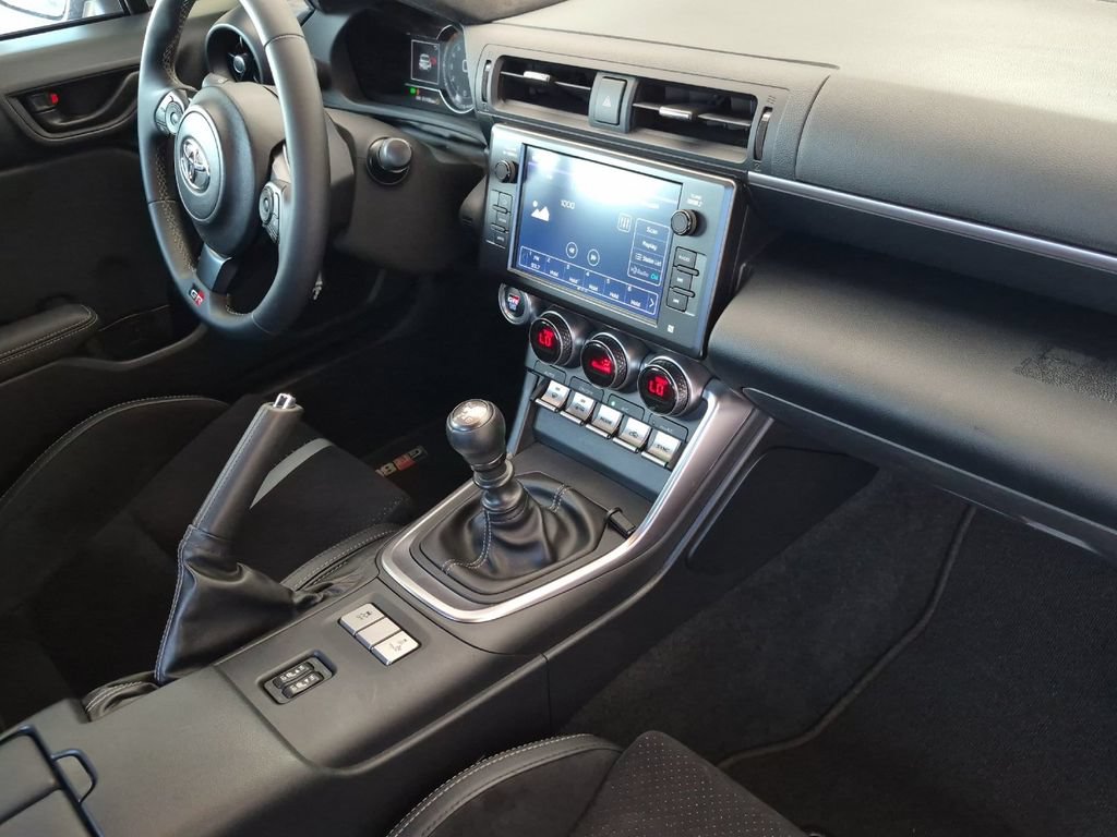 Used 2024 Toyota GR86 Premium RWD image 15