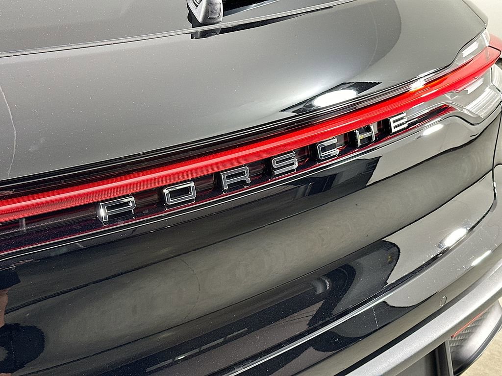 Certified 2026 Porsche Macan image 34