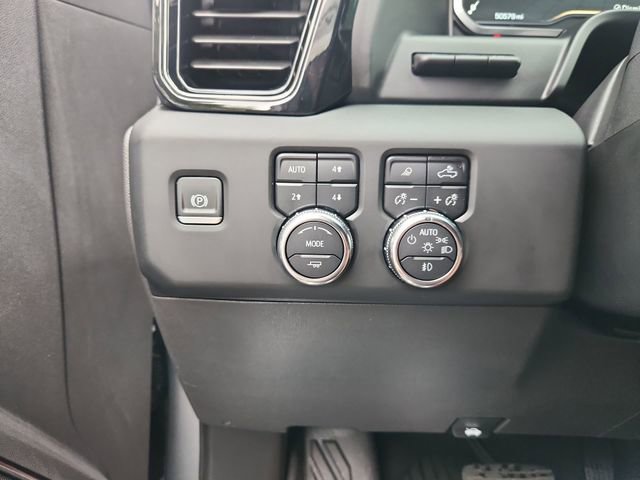 Used 2023 GMC Sierra 1500 AT4 w/ AT4 Premium Package AWD/4WD image 18