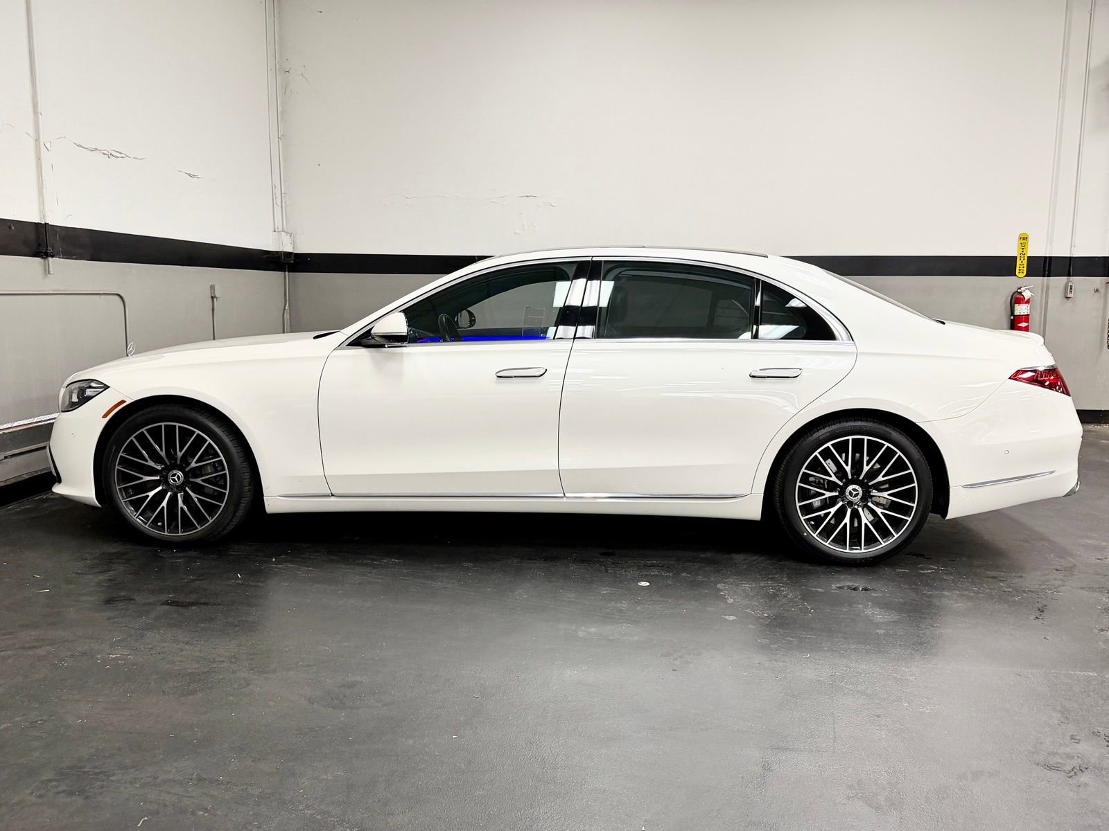 Used 2022 Mercedes-Benz S 580 4MATIC Sedan image 9