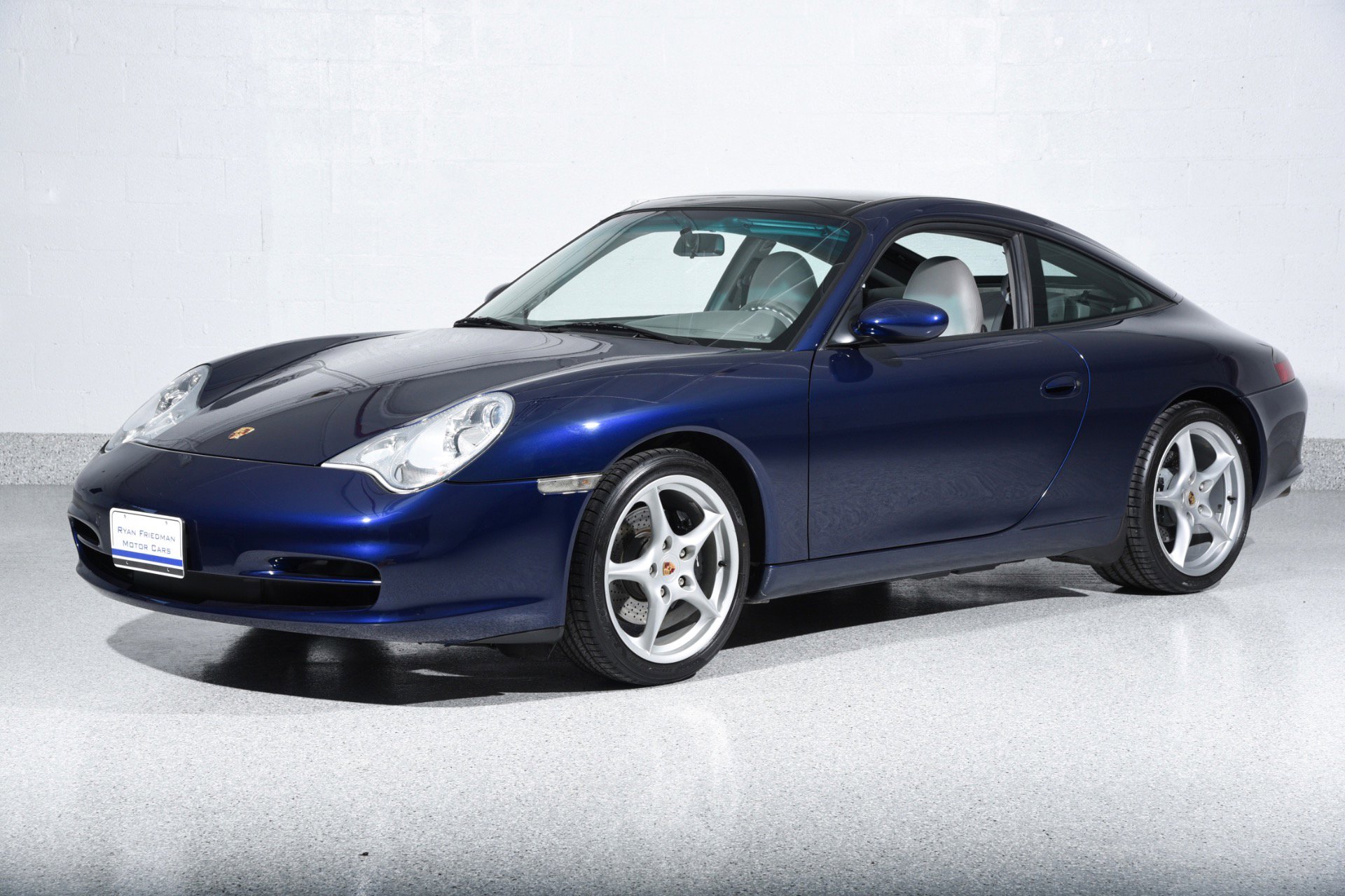 Used 2004 Porsche 911 Targa RWD image 2