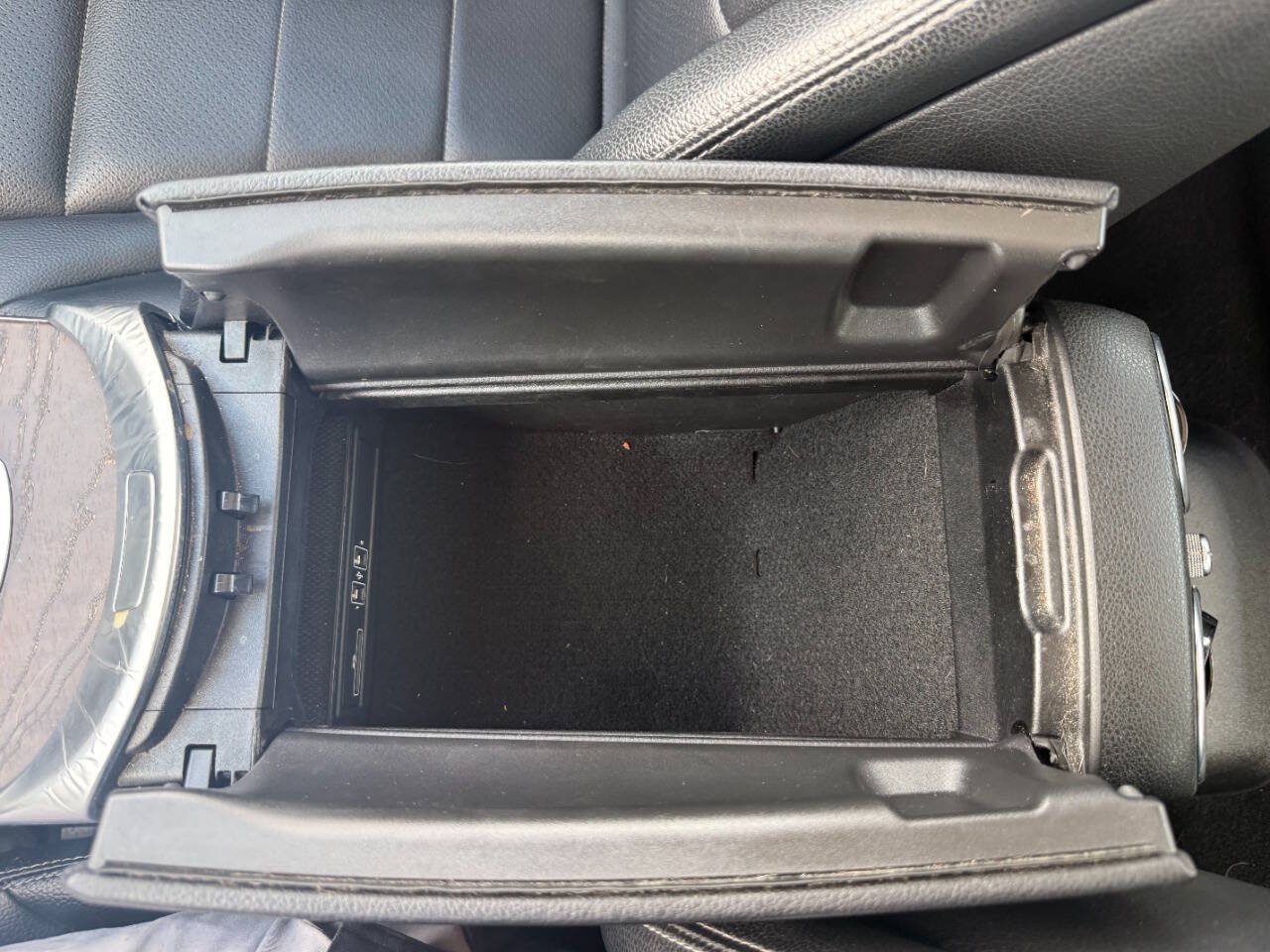 Used 2017 Mercedes-Benz C 300 Sedan image 51