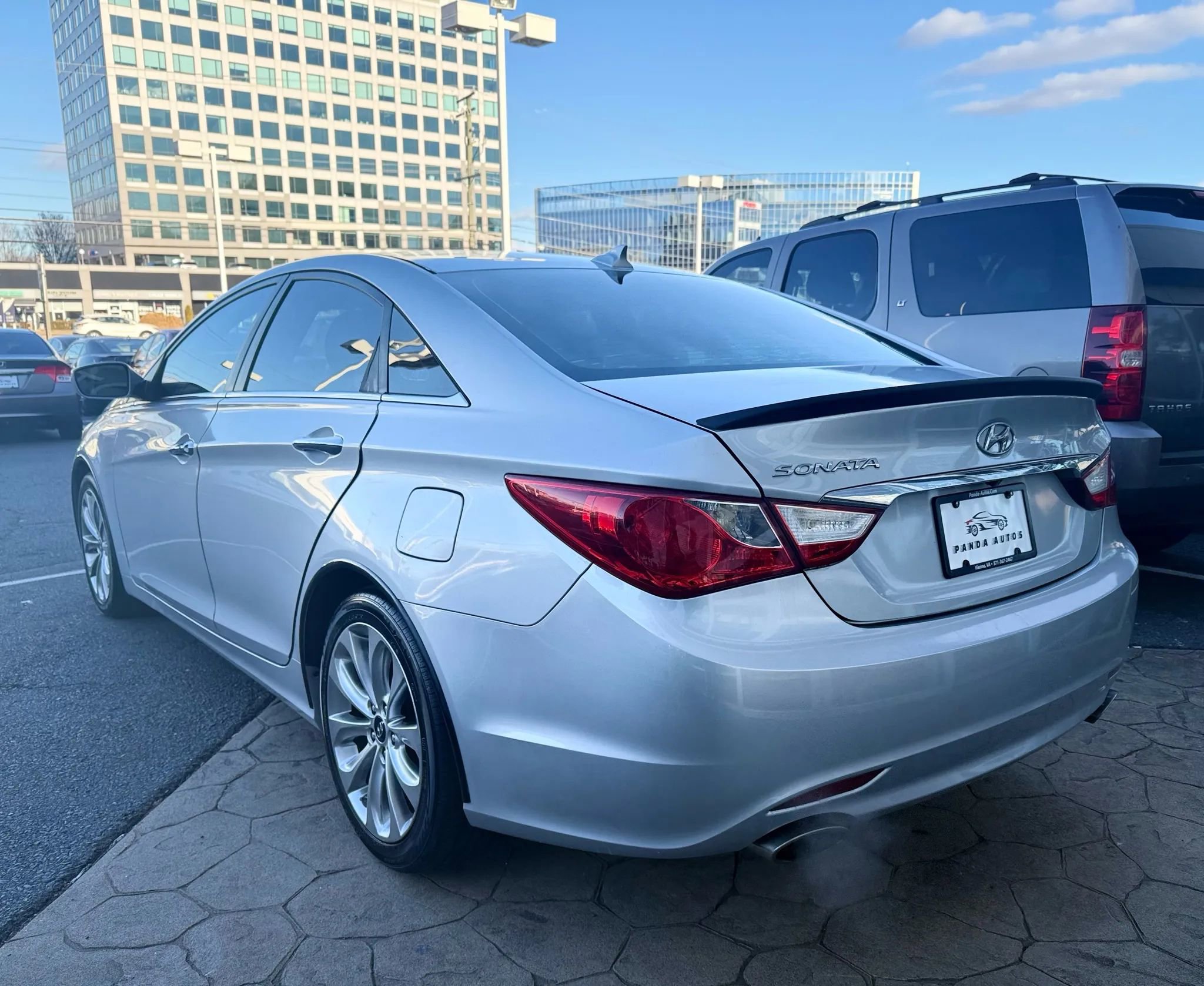 Used 2013 Hyundai Sonata SE w/ Navigation & Sunroof Pkg image 5