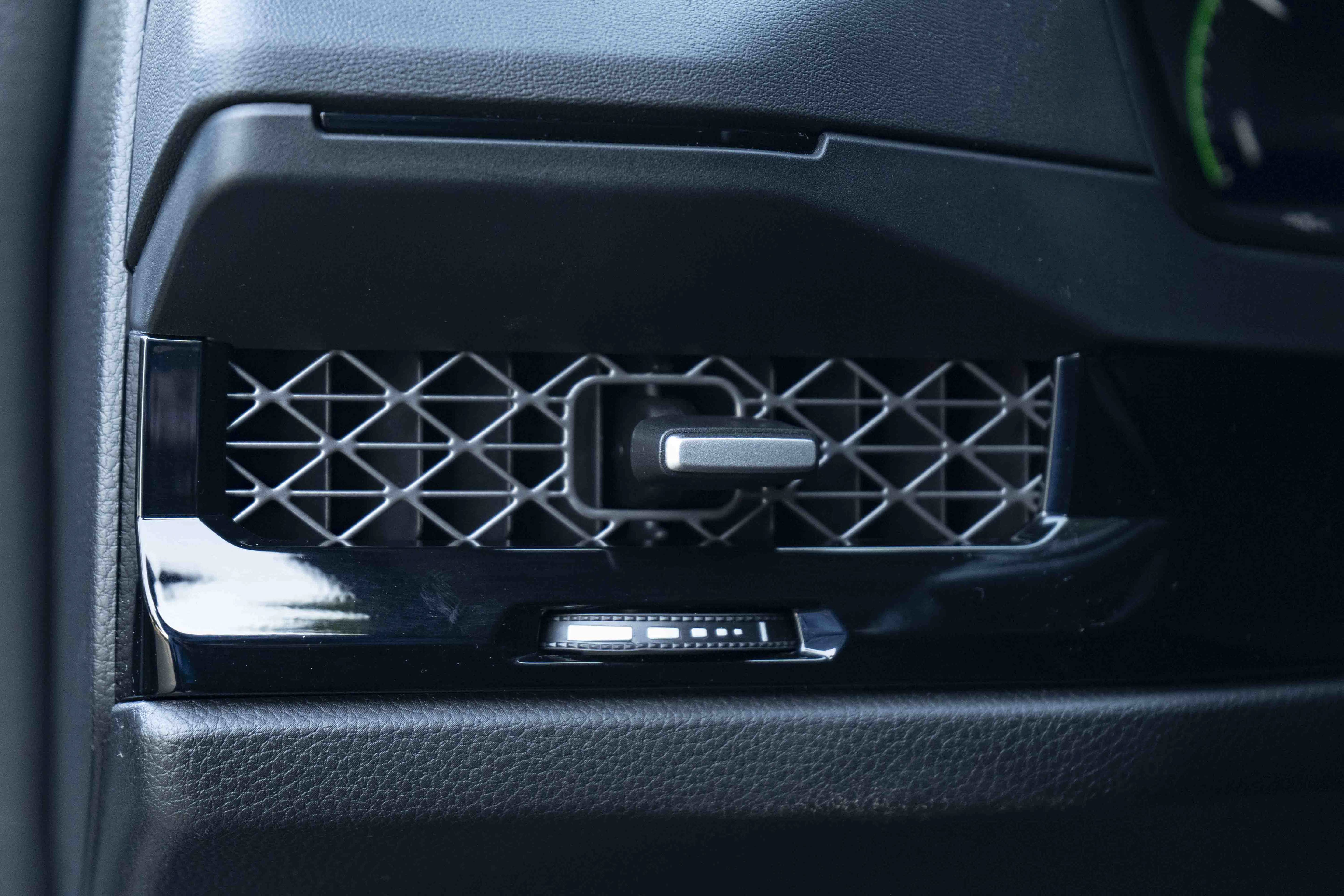 Used 2023 Honda Accord Touring image 39