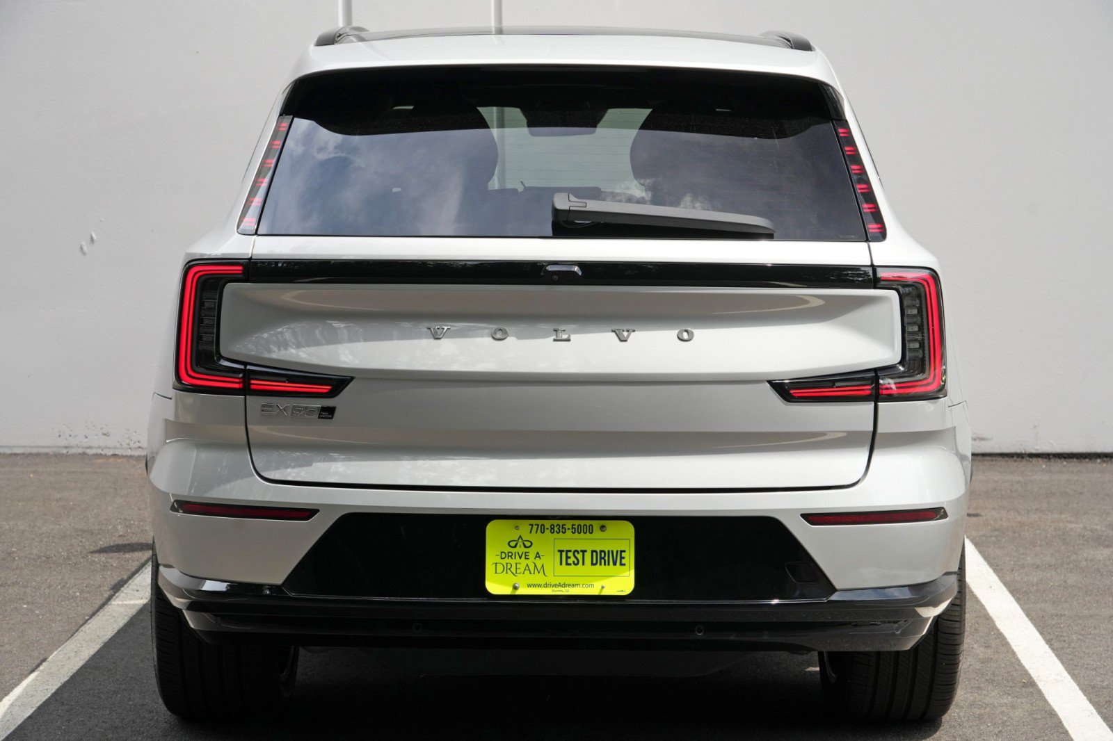 Used 2025 Volvo EX90 Ultra AWD/4WD image 50