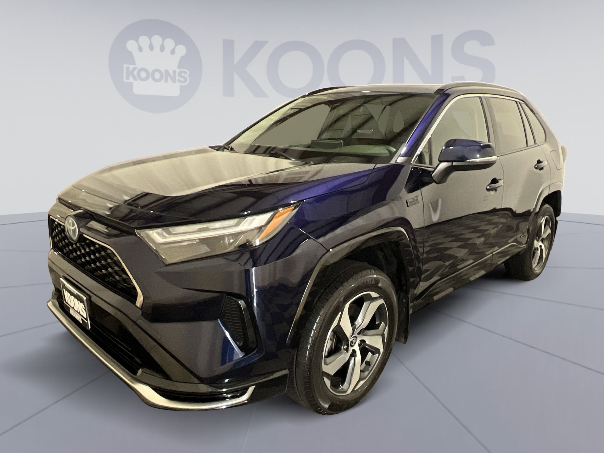 Used 2023 Toyota RAV4 SE w/ Weather & Moonroof Package AWD/4WD image 5