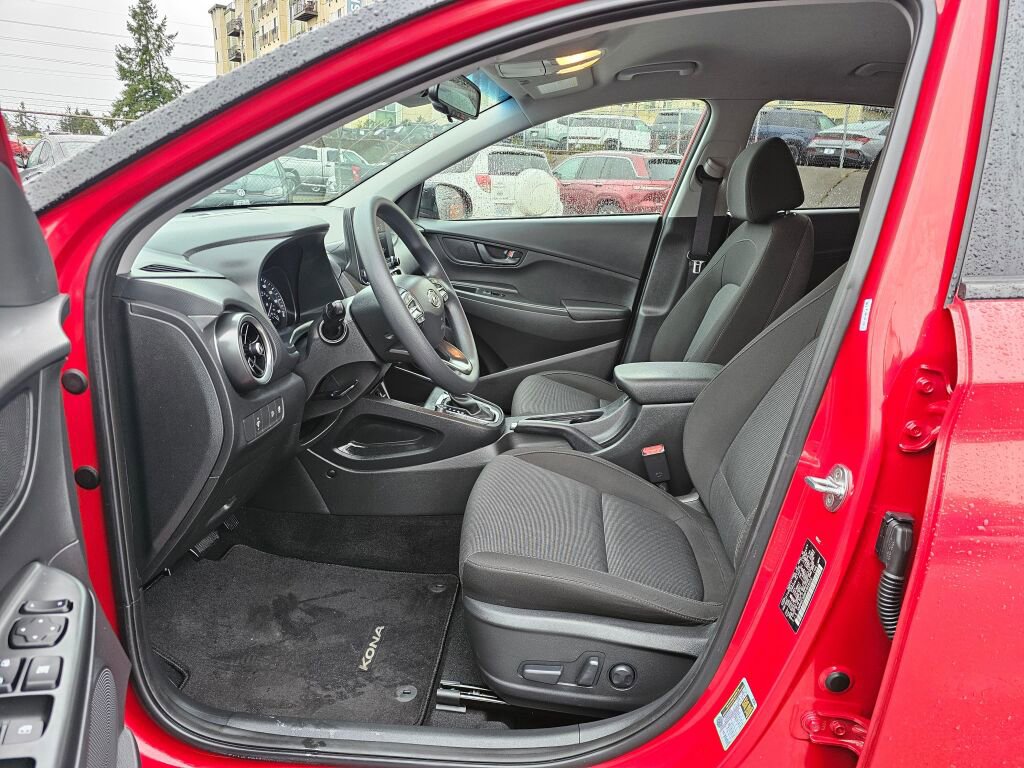 Used 2023 Hyundai Kona SEL image 18