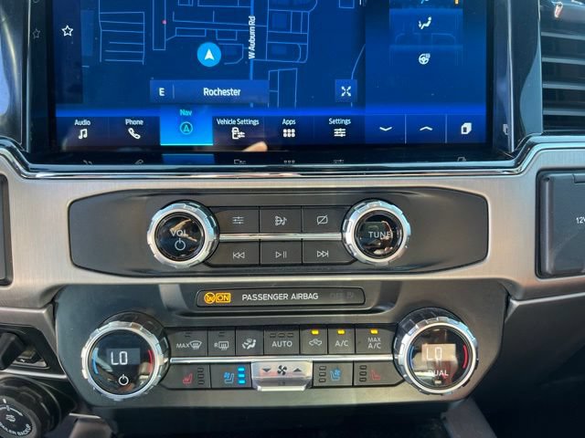 Used 2022 Ford F350 Platinum w/ Snow Plow Prep Package AWD/4WD image 29
