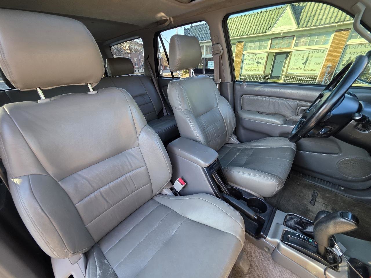 Used 2001 Toyota 4Runner SR5 image 38