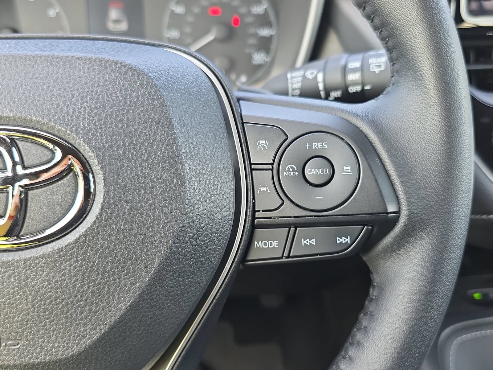 Used 2026 Toyota Corolla SE FWD image 17