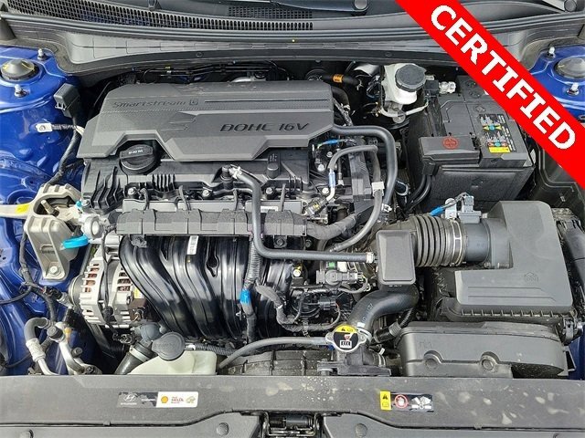 Certified 2025 Hyundai Elantra Sport image 23