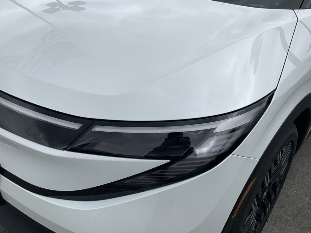 New 2026 Nissan Leaf Platinum+ w/ Cargo Package (Platinum+) image 33