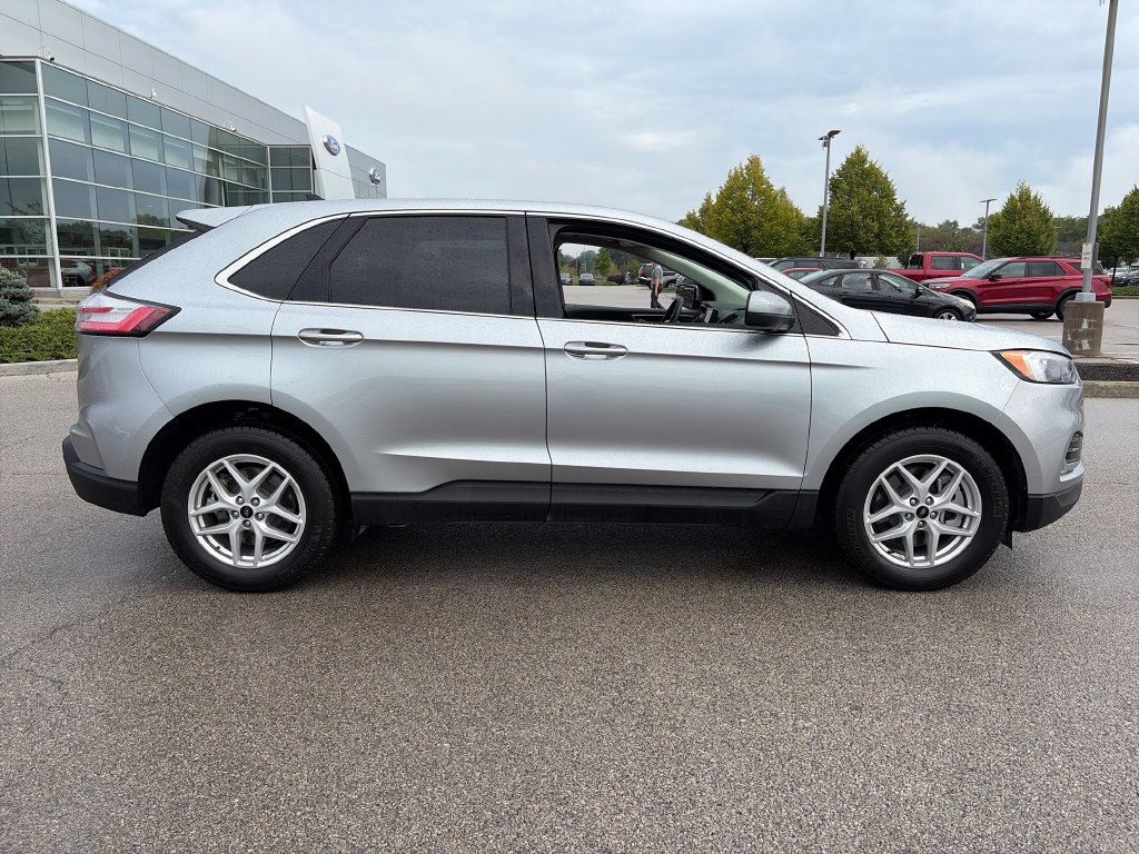 Used 2024 Ford Edge SEL w/ Convenience Package AWD/4WD image 8
