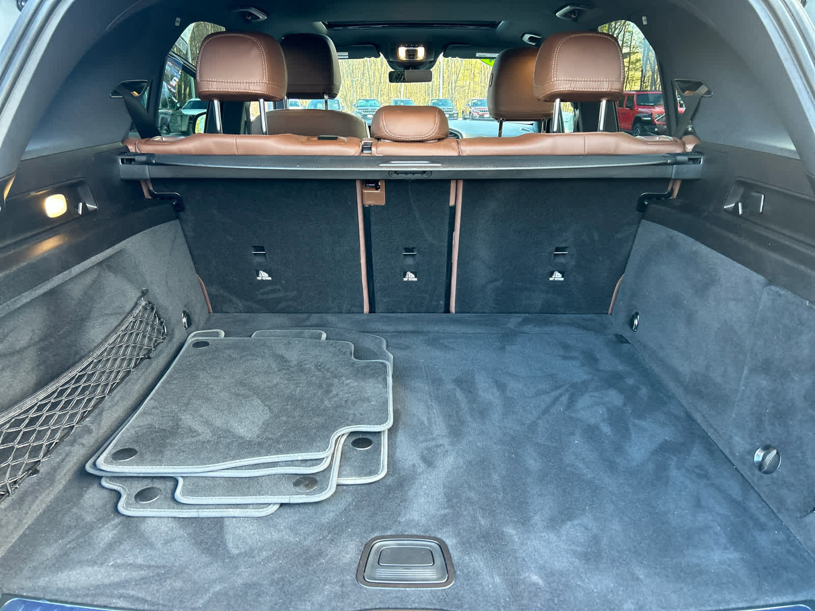 Used 2024 Mercedes-Benz GLE 350 4MATIC image 27