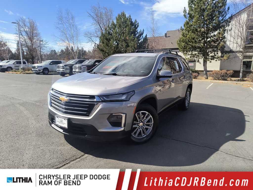 Used 2023 Chevrolet Traverse LT w/ Rear Camera Mirror Package image 1