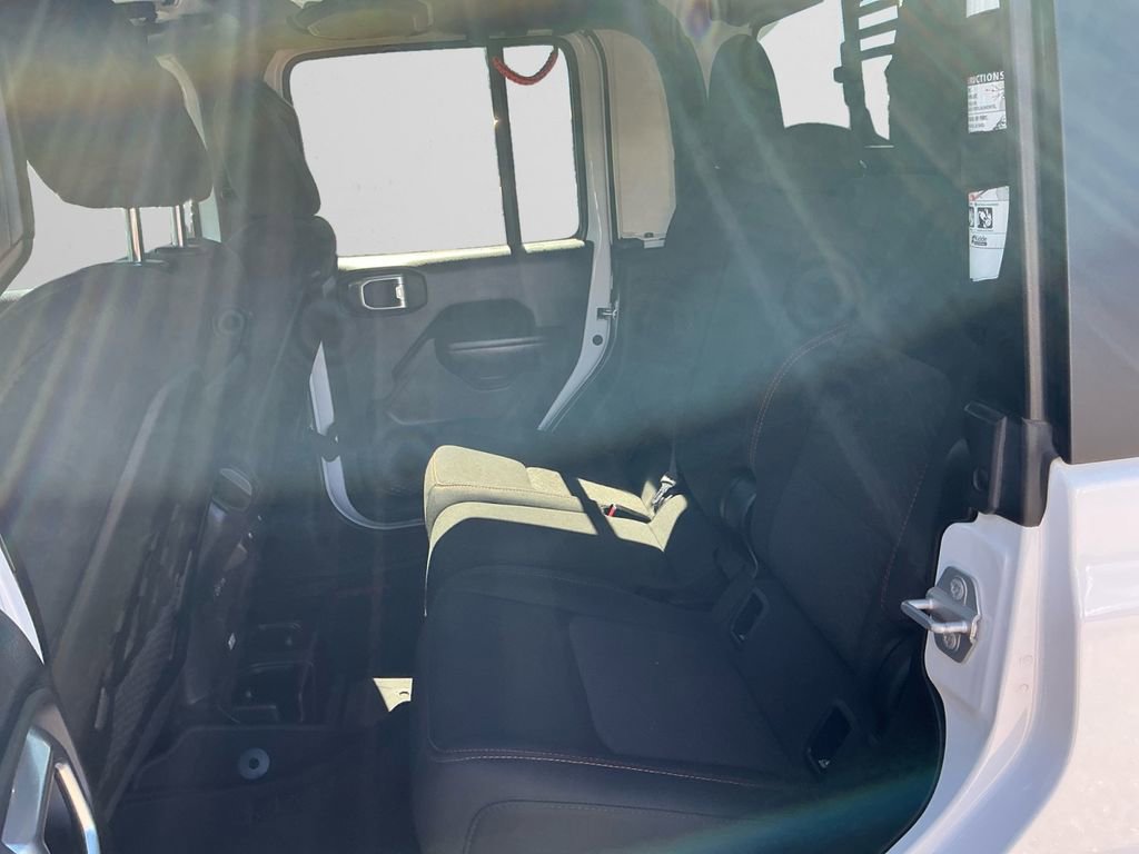 Used 2021 Jeep Gladiator Mojave w/ Cold Weather Group image 13