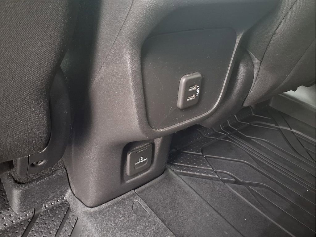 Used 2020 Chevrolet Equinox LT image 22