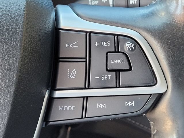 Used 2023 Toyota Highlander Limited AWD/4WD image 30
