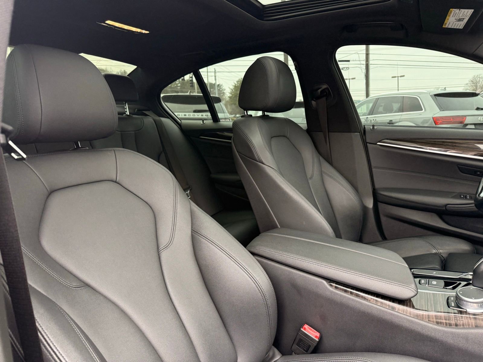 Used 2019 BMW 530i xDrive AWD/4WD image 36