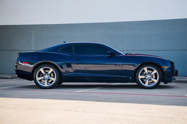 Used 2010 Chevrolet Camaro SS w/ RS Package RWD image 12