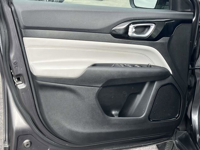 Used 2023 Jeep Compass Limited image 14