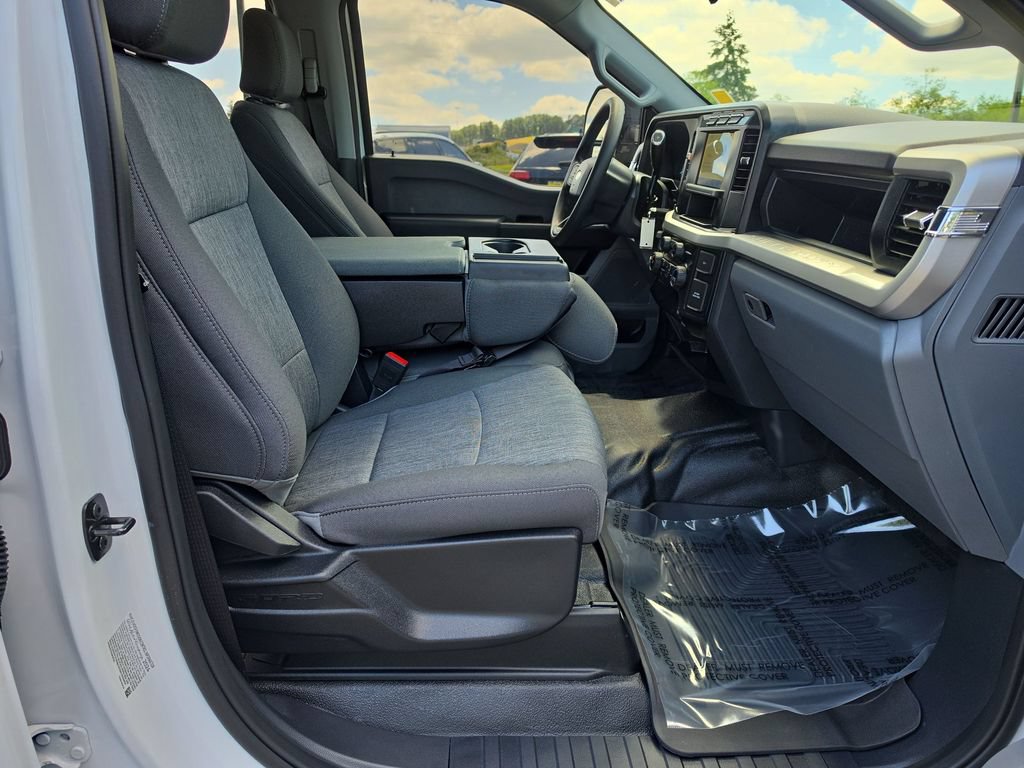 Used 2024 Ford F350 XL w/ Snow Plow/Camper Package AWD/4WD image 28