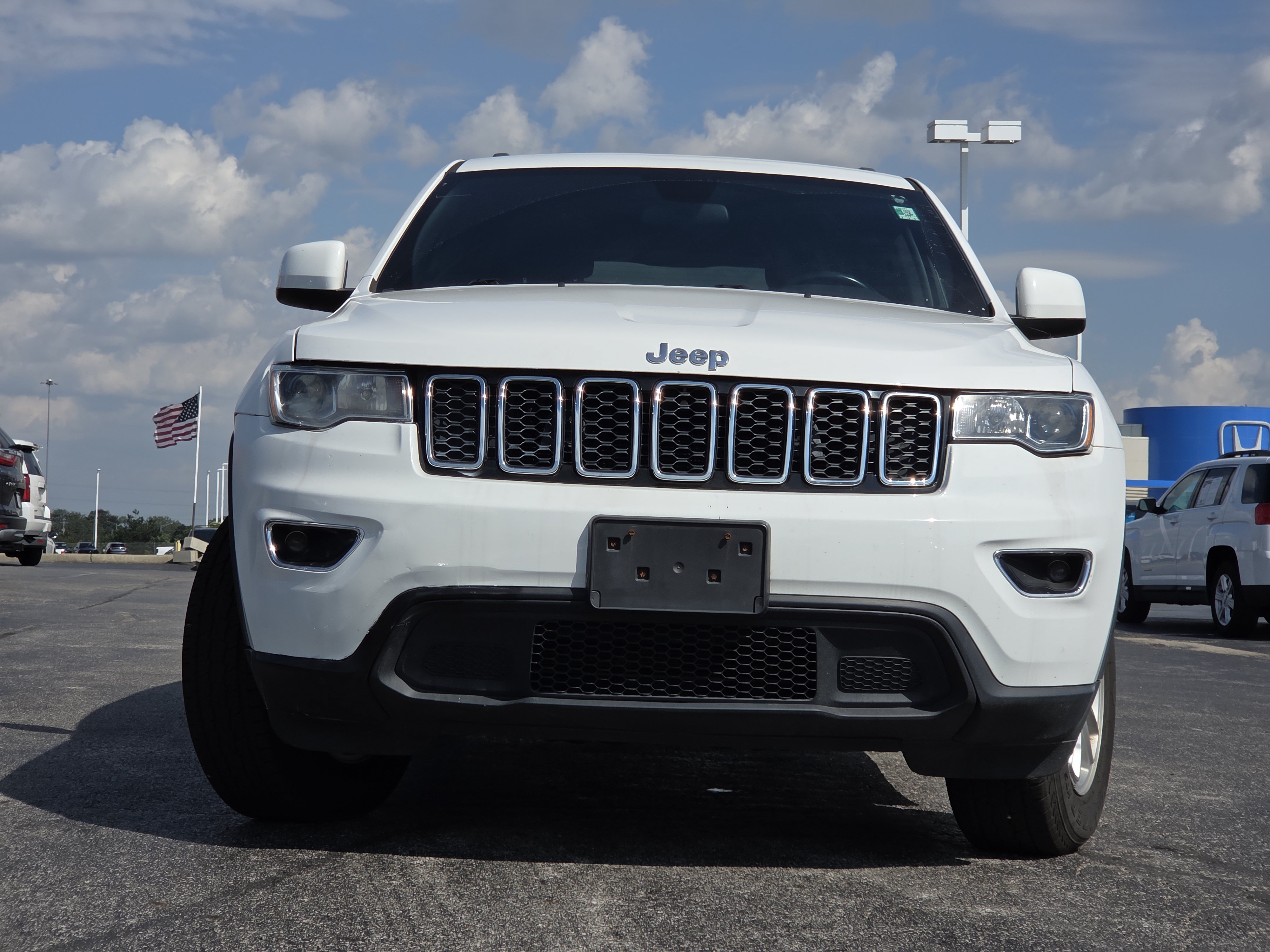 Used 2020 Jeep Grand Cherokee Laredo AWD/4WD image 4