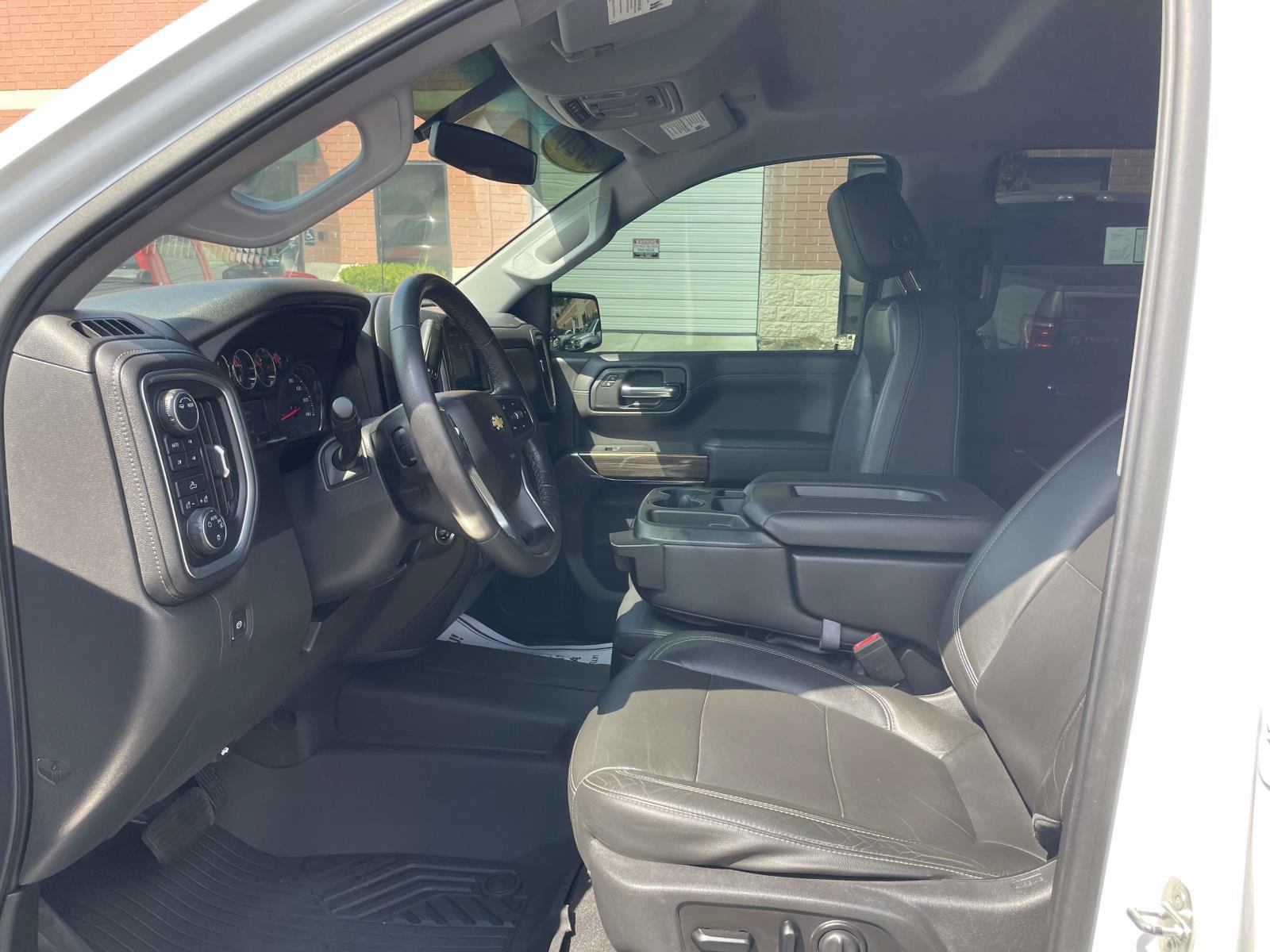 Used 2020 Chevrolet Silverado 1500 LT w/ All-Star Edition AWD/4WD image 4
