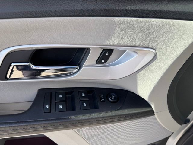 Used 2017 Chevrolet Equinox Premier w/ Enhanced Convenience Package image 20