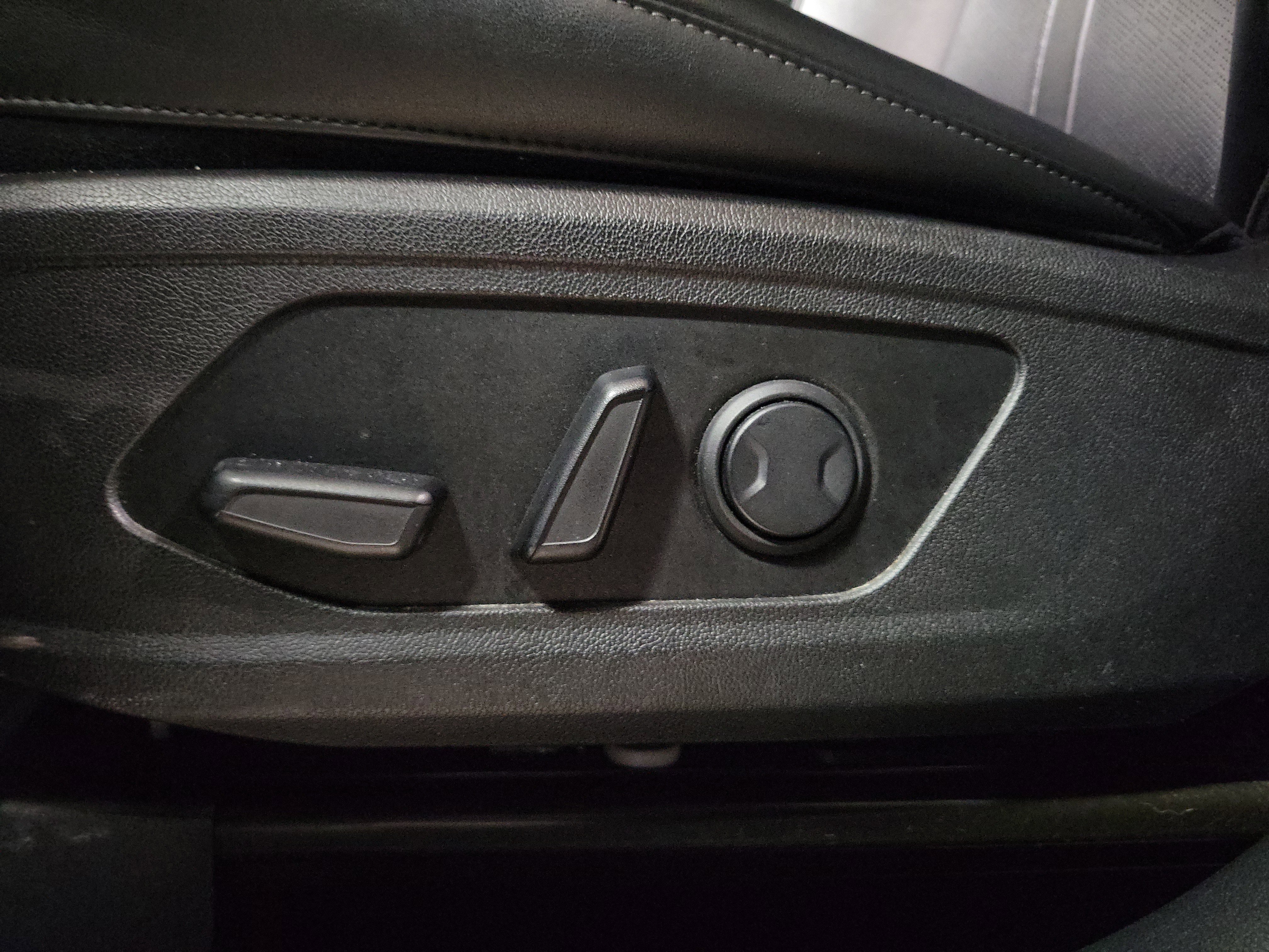 Used 2023 Kia Sorento S image 19