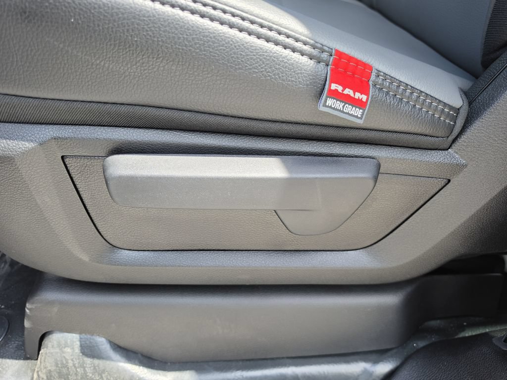 New 2026 RAM 2500 Tradesman AWD/4WD image 19