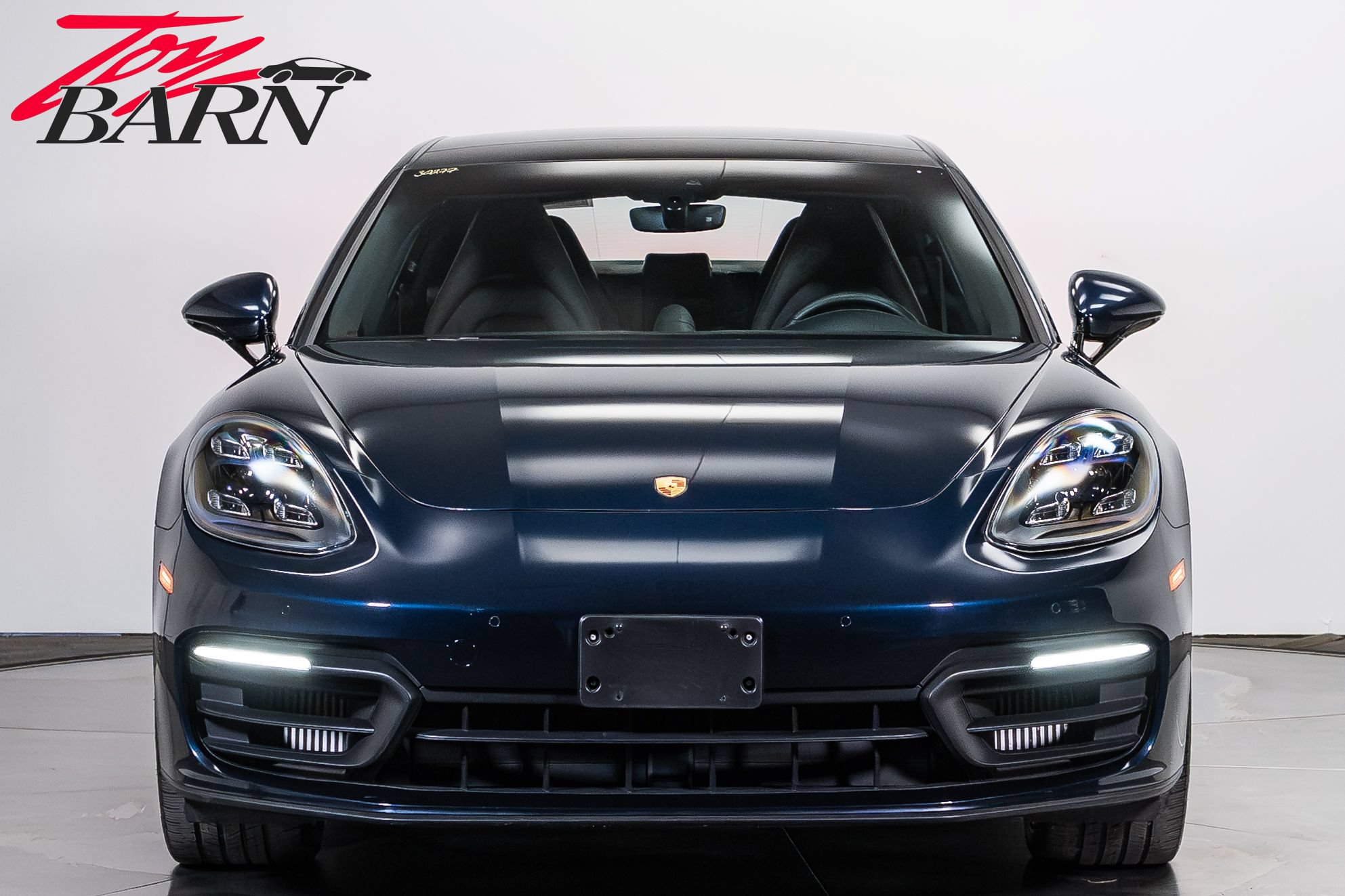 Used 2022 Porsche Panamera 4 Platinum Edition AWD/4WD image 8