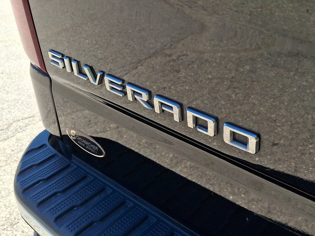 Used 2022 Chevrolet Silverado 1500 LT AWD/4WD image 33