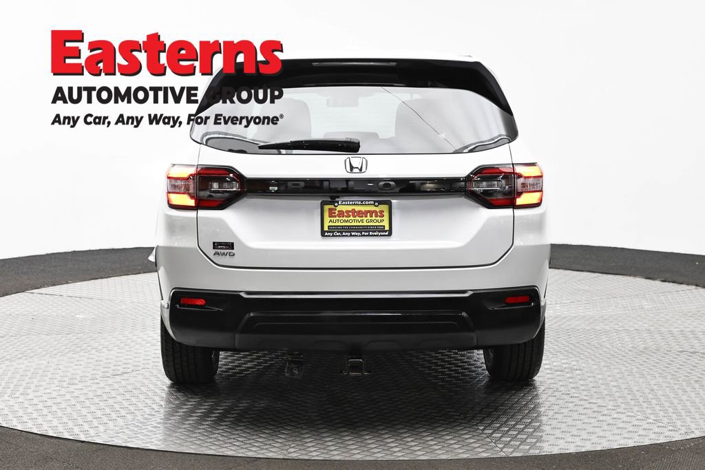 Used 2023 Honda Pilot LX image 6