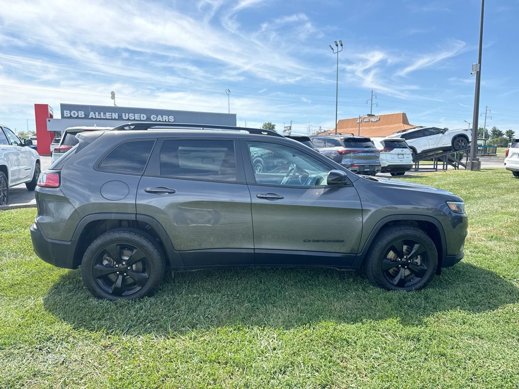 Used 2022 Jeep Cherokee Latitude Lux w/ Sun & Sound Group AWD/4WD image 14