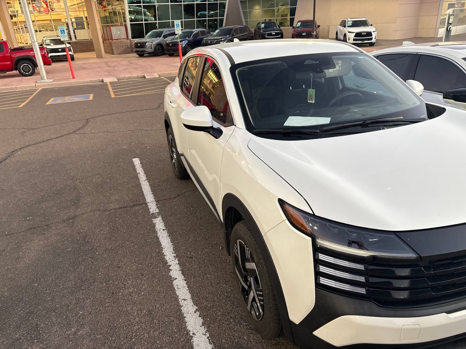 Used 2025 Nissan Kicks SV FWD image 3