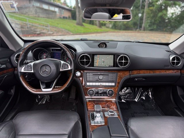 Used 2017 Mercedes-Benz SL 550 image 20