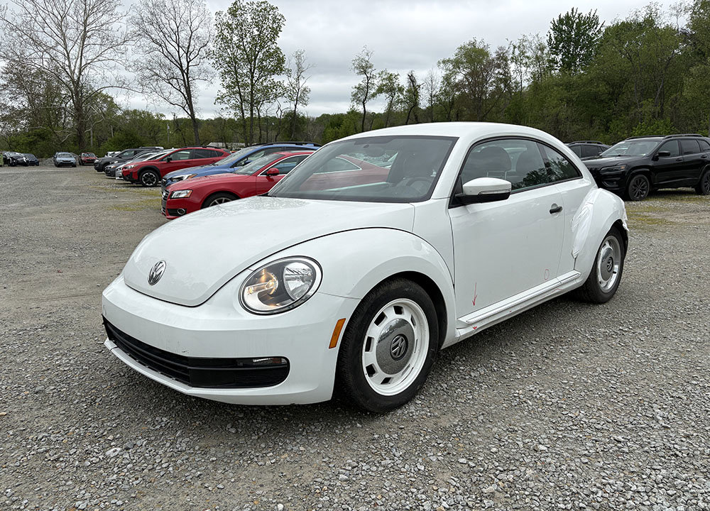 Used 2015 Volkswagen Beetle 1.8T Classic FWD image 5