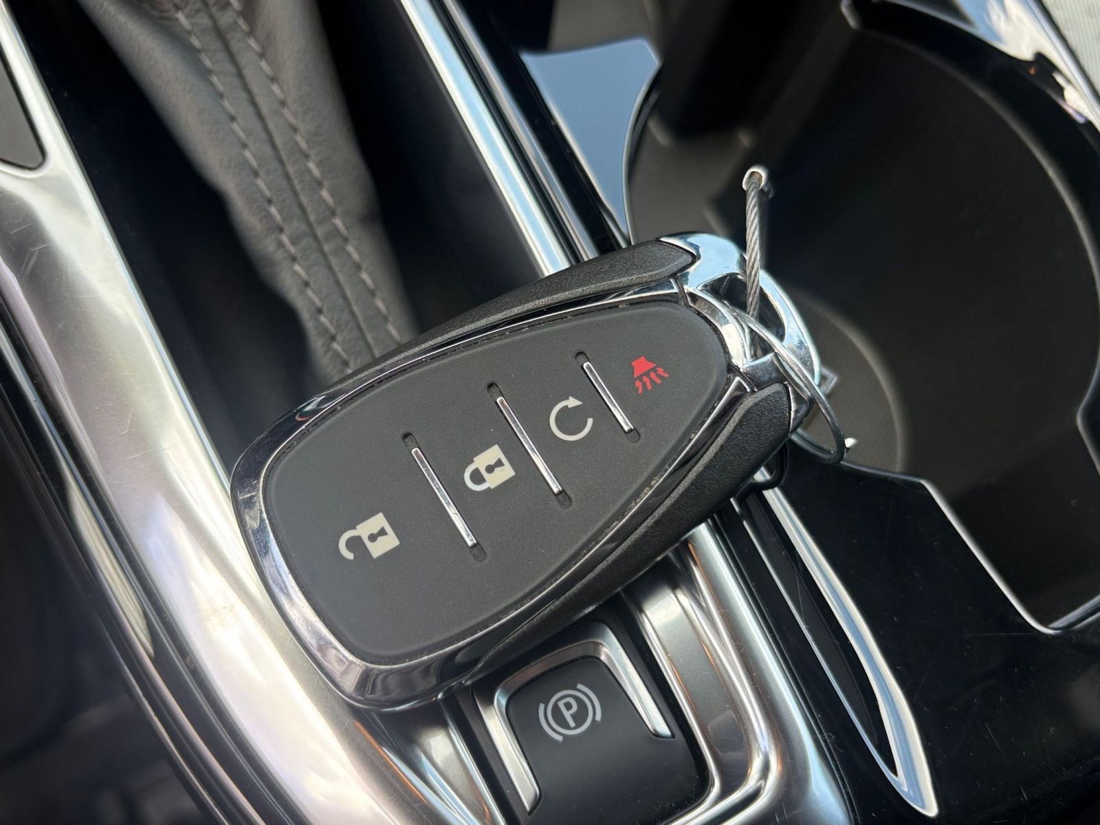 Used 2025 Chevrolet Trax LT FWD image 21