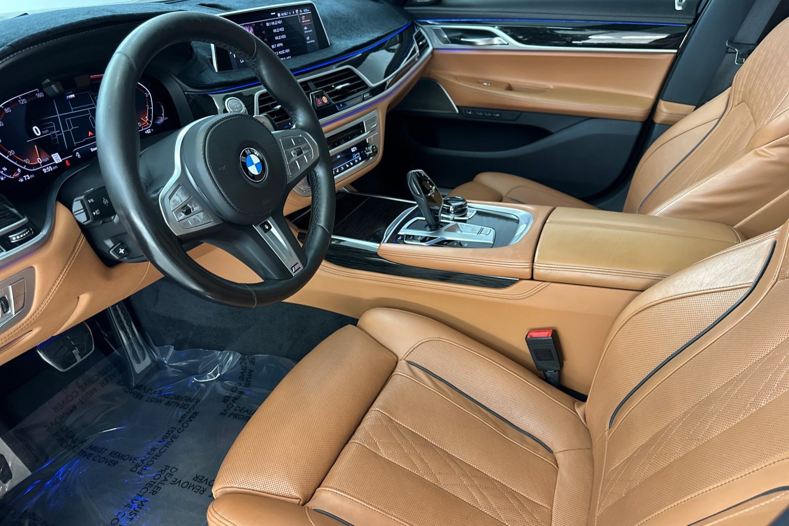 Used 2020 BMW 750i xDrive w/ Executive Package AWD/4WD image 4