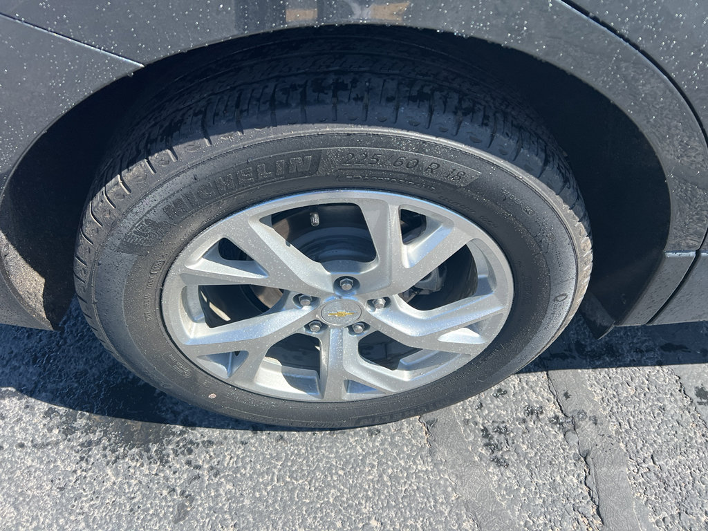 Used 2021 Chevrolet Equinox Premier image 3