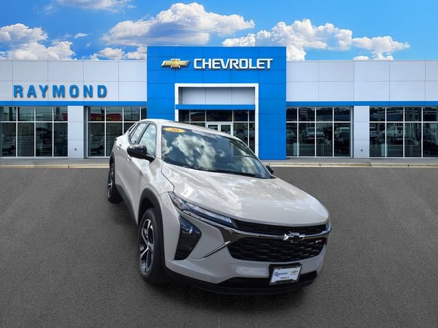 New 2026 Chevrolet Trax RS w/ Sunroof Package FWD image 10