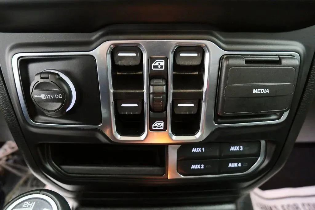 Used 2023 Jeep Wrangler Sahara w/ LED Lighting Group image 34