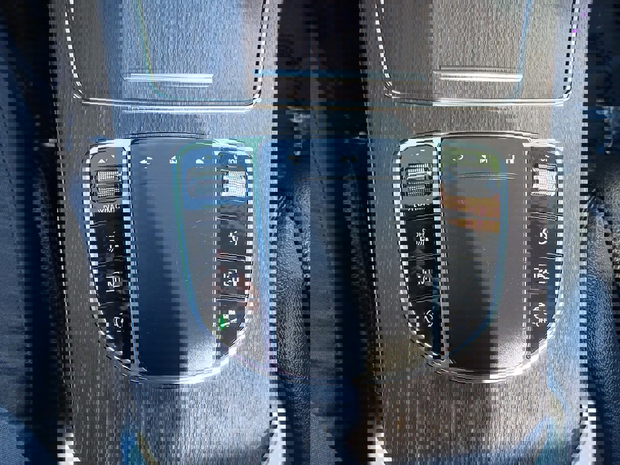 Used 2021 Mercedes-Benz GLC 300 4MATIC image 43